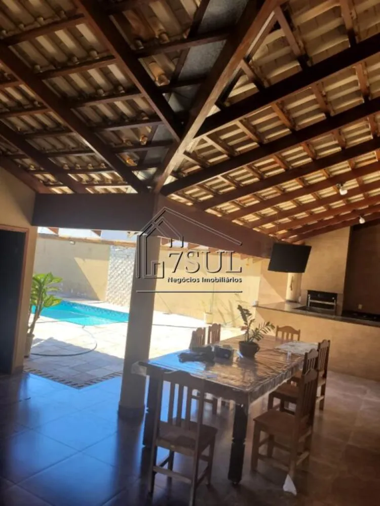 Casa, 3 quartos, 380 m² - Foto 3
