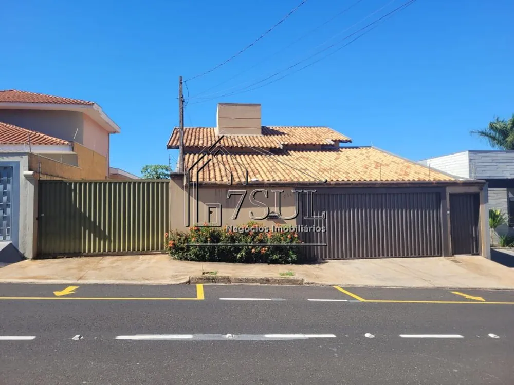 Casa, 3 quartos, 380 m² - Foto 1
