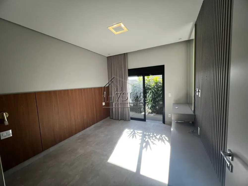 Casa, 4 quartos, 270 m² - Foto 4