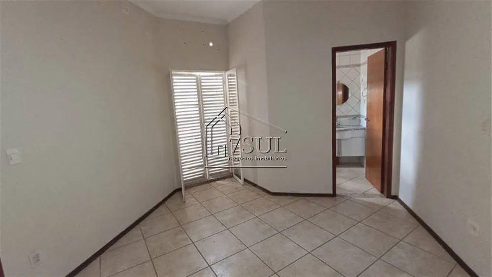 Casa, 3 quartos, 239 m² - Foto 5
