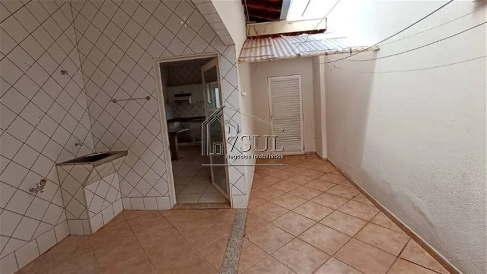 Casa, 3 quartos, 239 m² - Foto 3