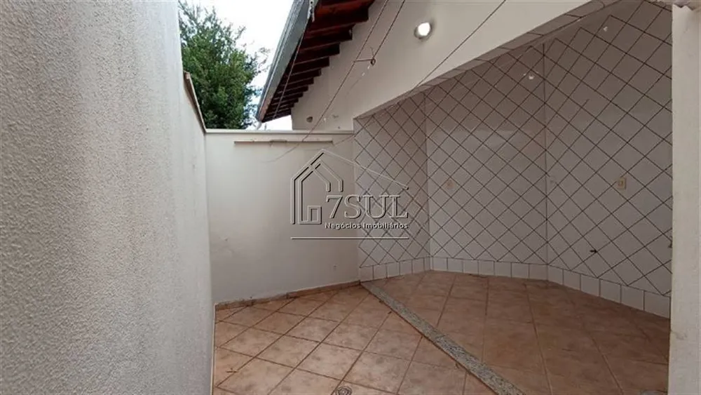 Casa, 3 quartos, 239 m² - Foto 2