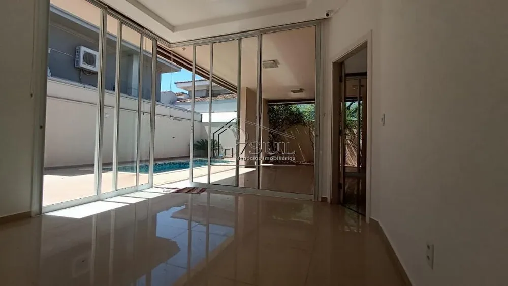 Casa, 3 quartos, 297 m² - Foto 3