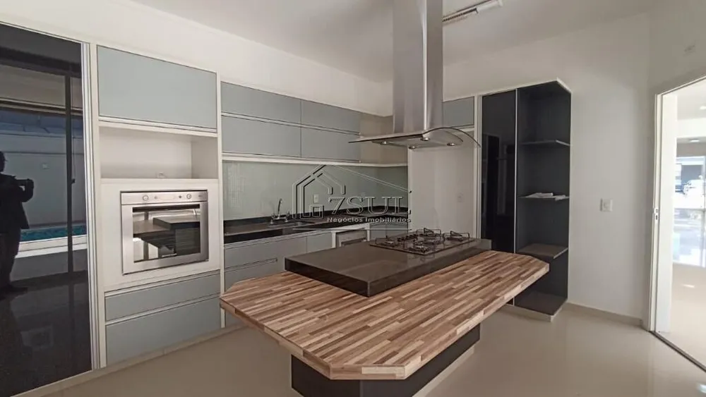 Casa, 3 quartos, 297 m² - Foto 3