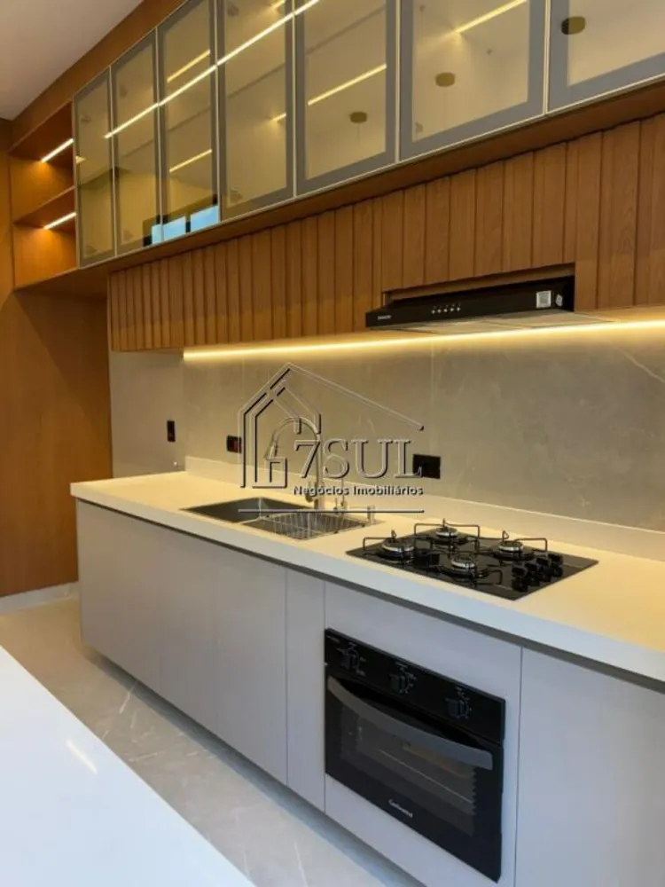 Casa, 3 quartos, 140 m² - Foto 1