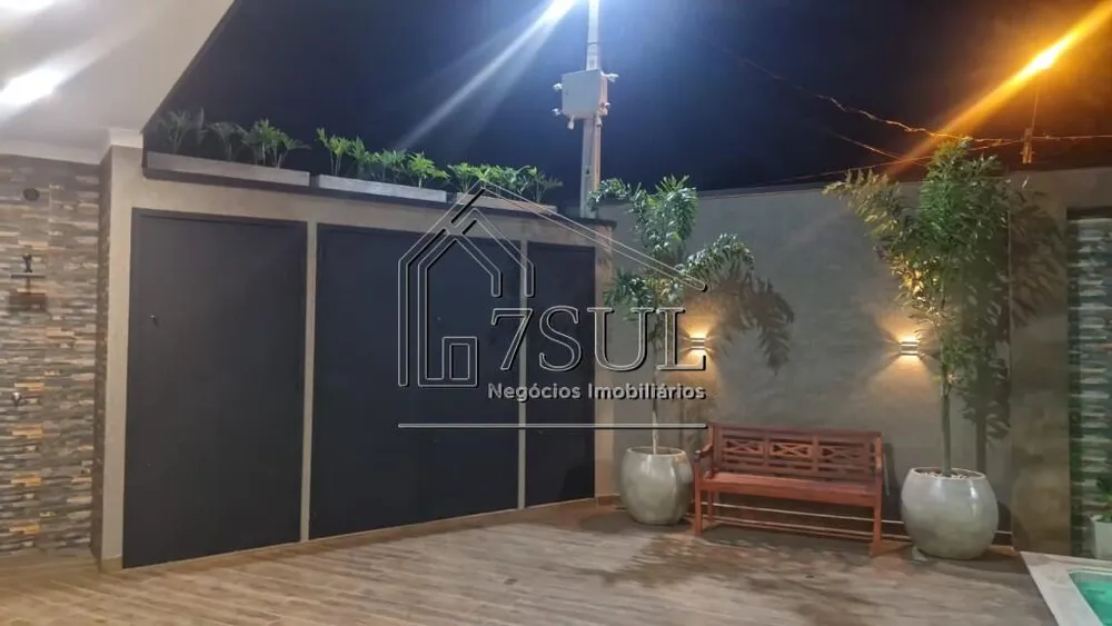 Casa, 2 quartos, 200 m² - Foto 1