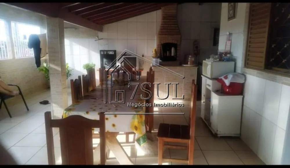 Casa, 3 quartos, 330 m² - Foto 2