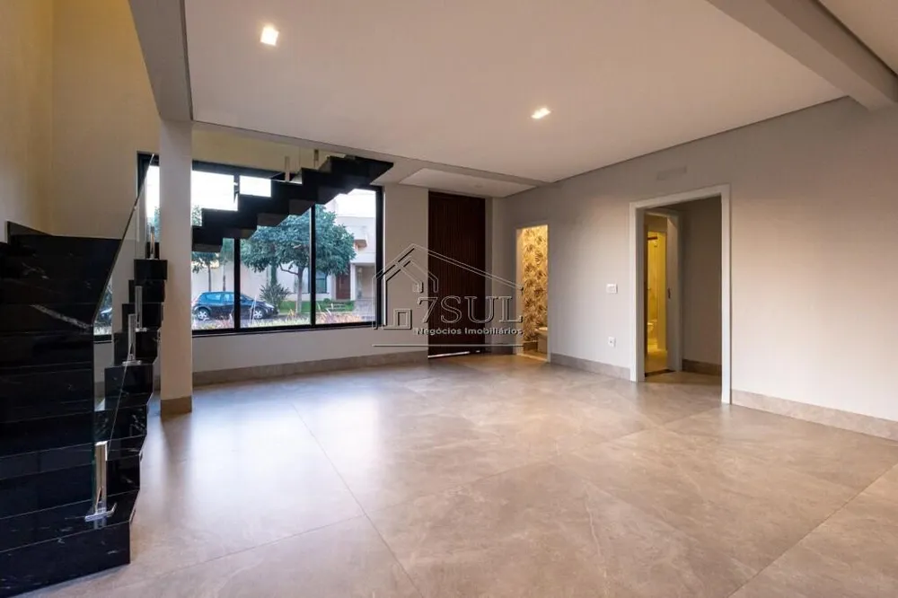 Casa, 3 quartos, 235 m² - Foto 2