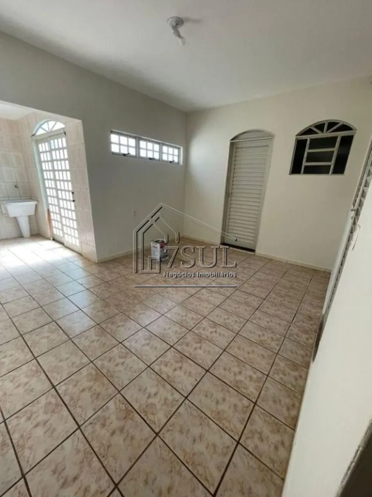 Casa, 4 quartos, 180 m² - Foto 5