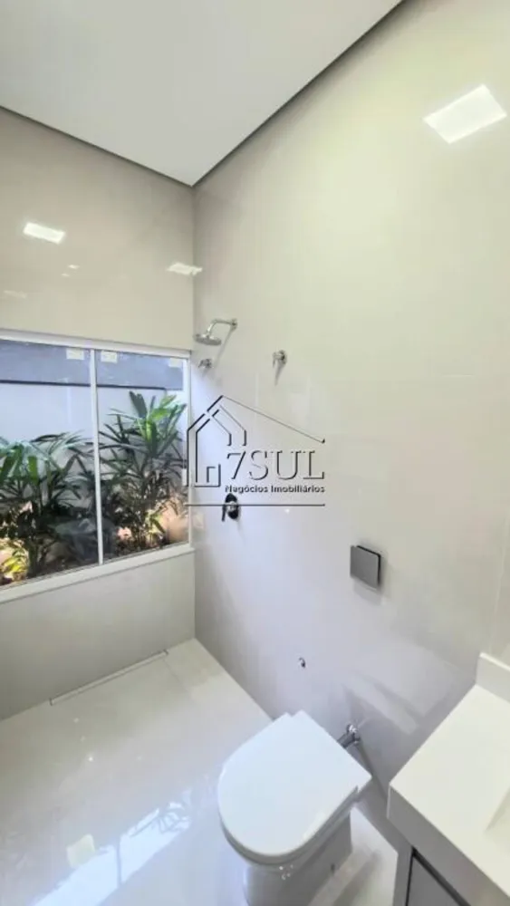 Casa, 3 quartos, 214 m² - Foto 3
