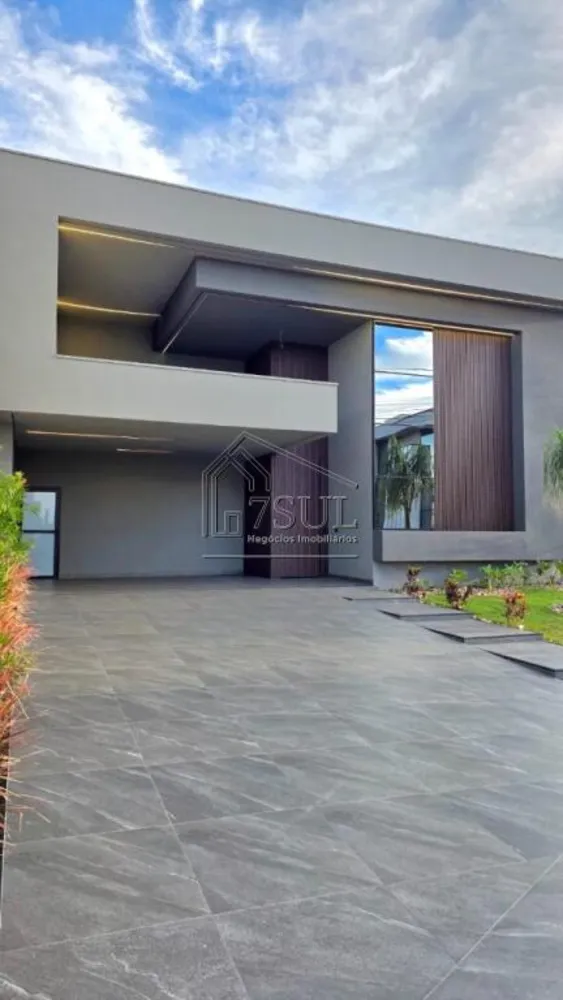 Casa, 3 quartos, 214 m² - Foto 2