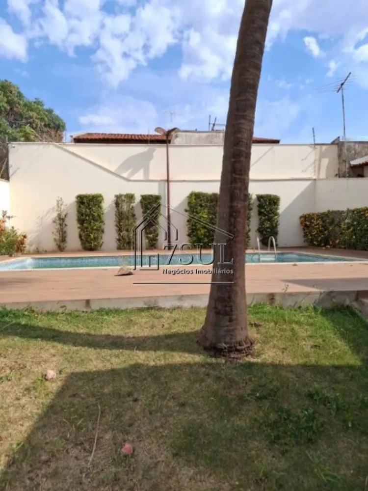 Casa, 4 quartos, 380 m² - Foto 3
