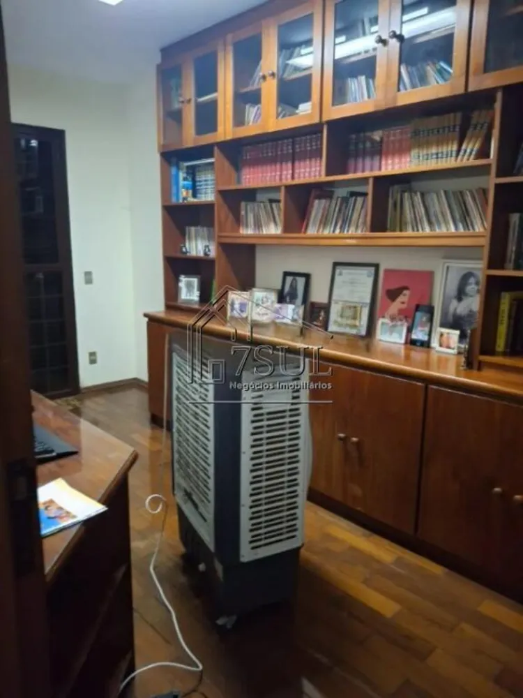 Casa, 4 quartos, 380 m² - Foto 1