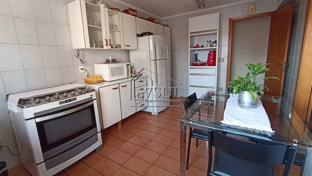 Apartamento, 3 quartos, 137 m² - Foto 1
