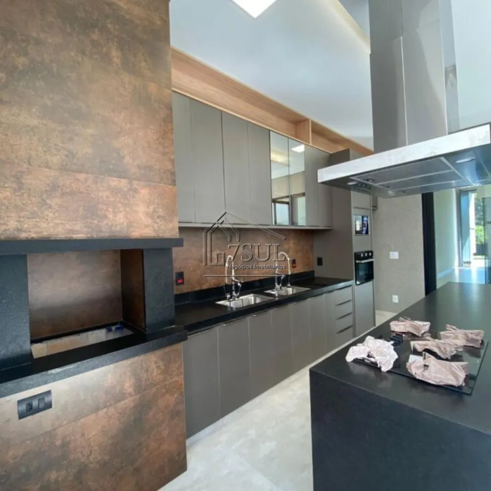 Casa, 4 quartos, 285 m² - Foto 3