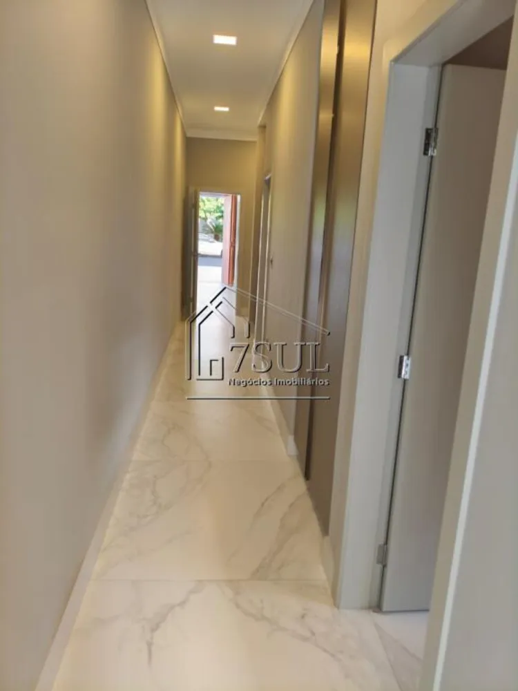 Casa, 4 quartos, 350 m² - Foto 1