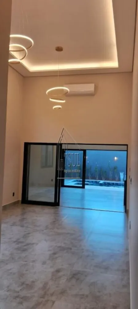 Casa, 3 quartos, 210 m² - Foto 2