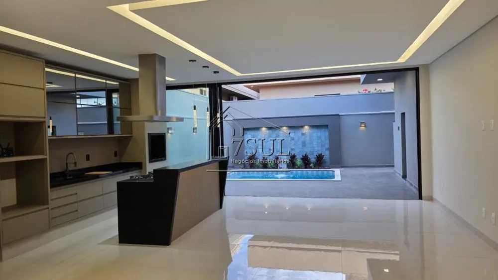 Casa, 3 quartos, 212 m² - Foto 1