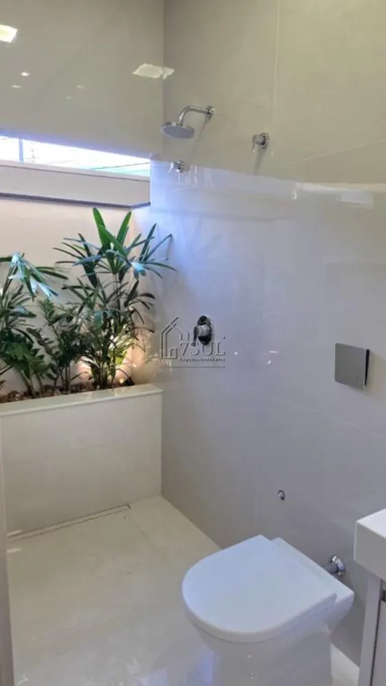 Casa, 3 quartos, 212 m² - Foto 3