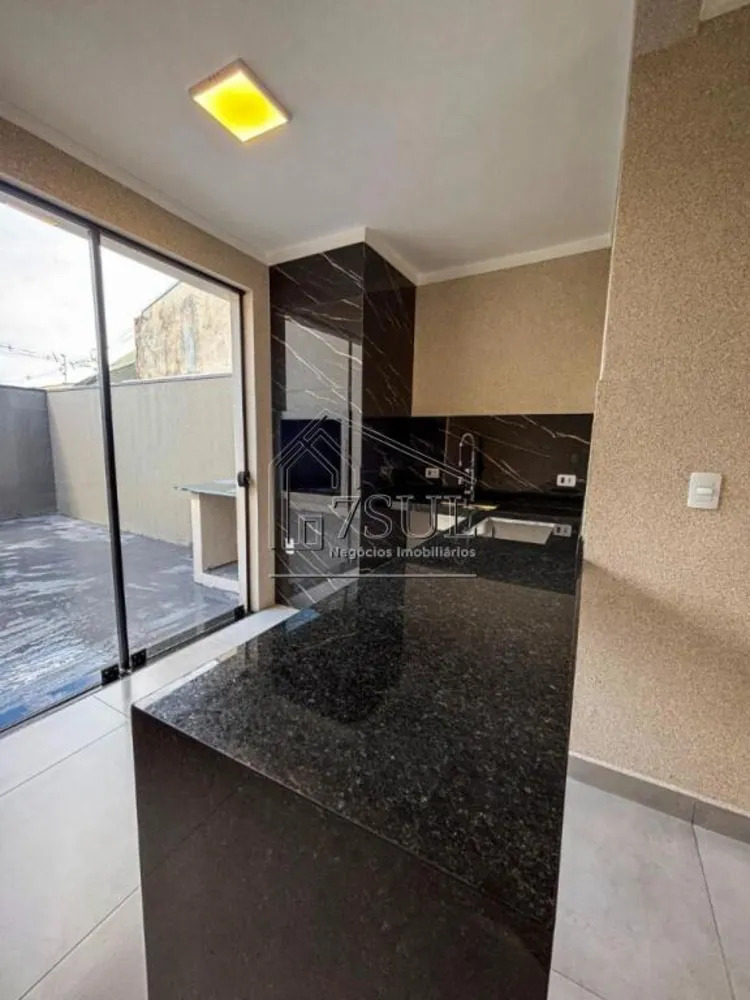 Casa, 3 quartos, 70 m² - Foto 1