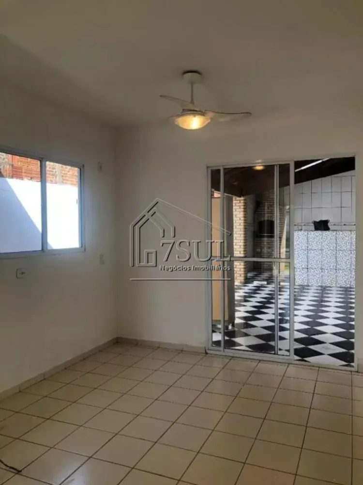 Casa, 2 quartos, 100 m² - Foto 2