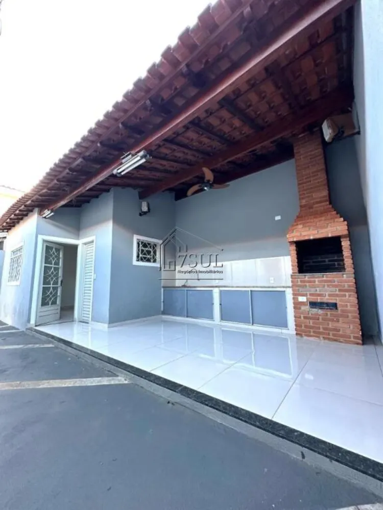Casa, 4 quartos, 156 m² - Foto 2