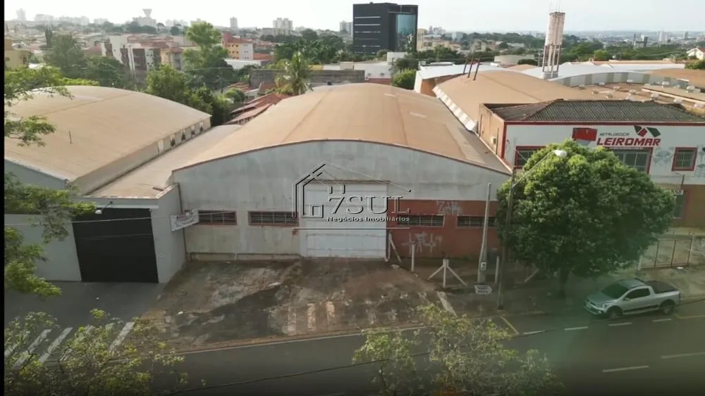 Prédio Inteiro, 850 m² - Foto 1