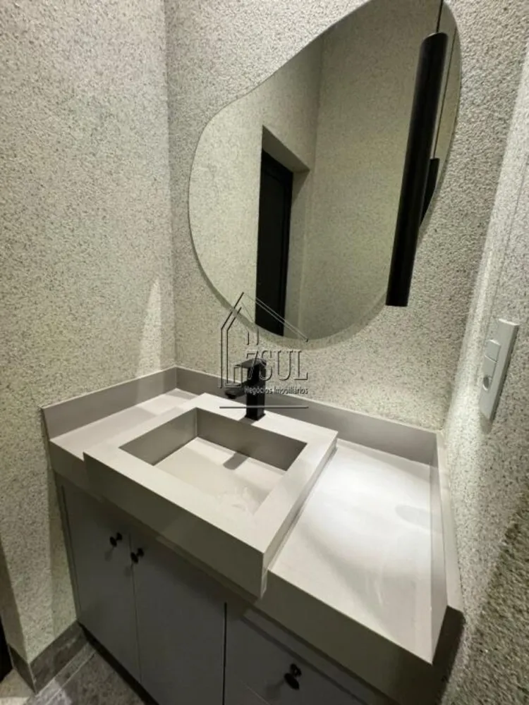 Casa, 4 quartos, 273 m² - Foto 2