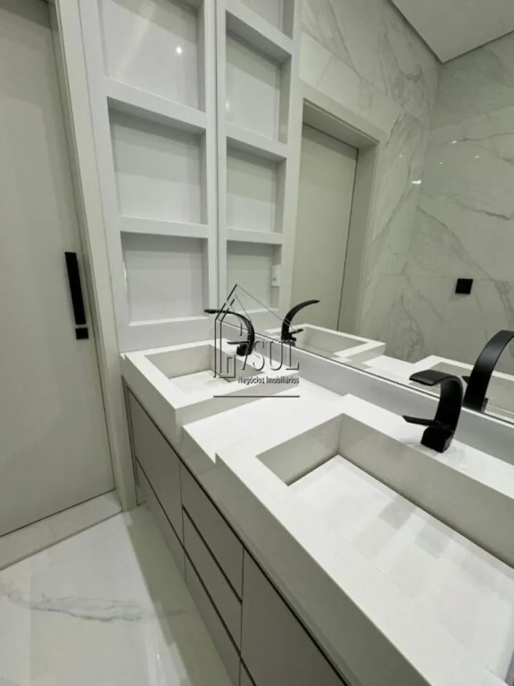 Casa, 4 quartos, 273 m² - Foto 3