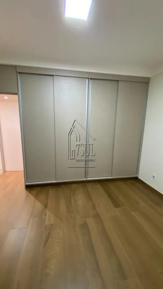 Casa, 4 quartos, 270 m² - Foto 11