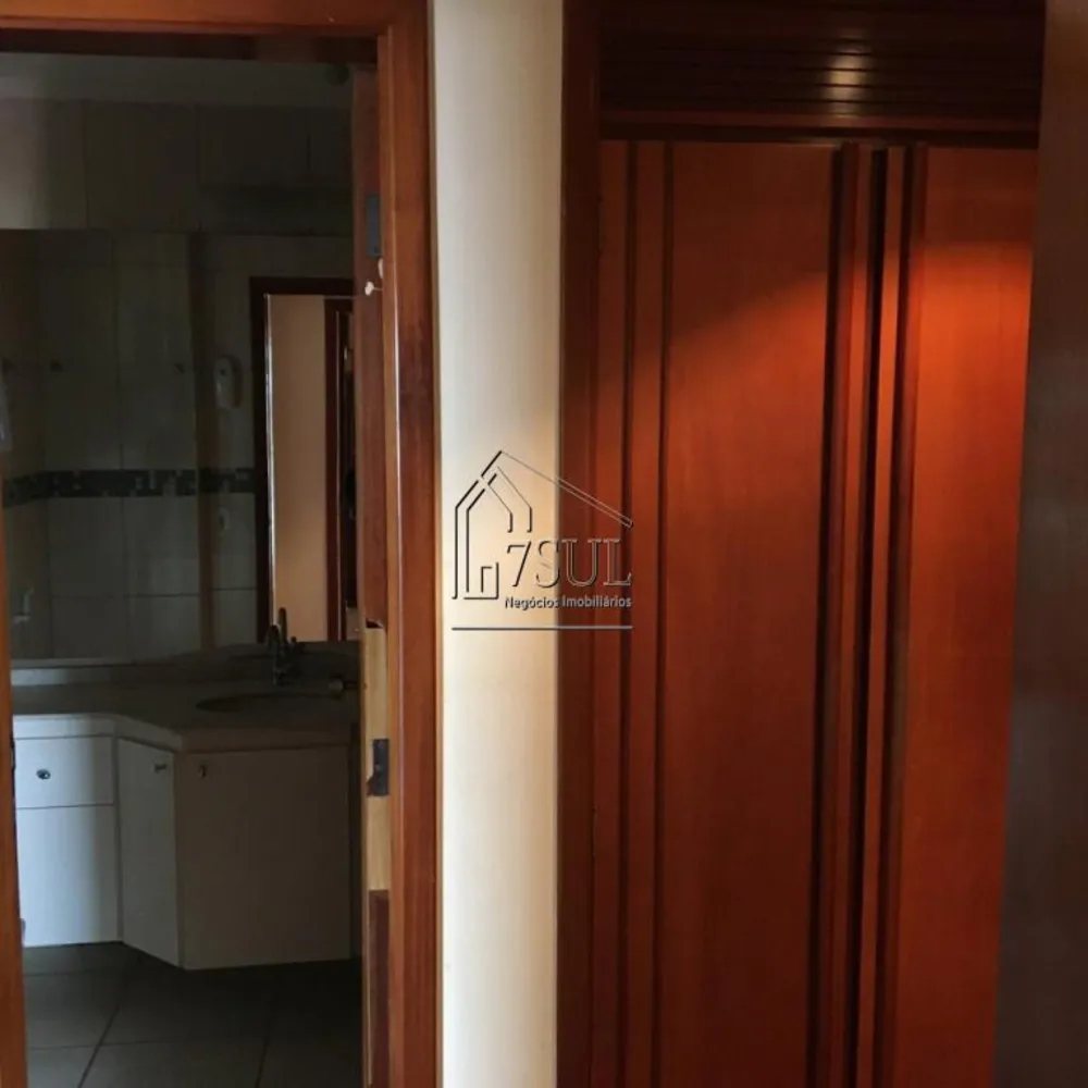 Apartamento, 3 quartos, 290 m² - Foto 2