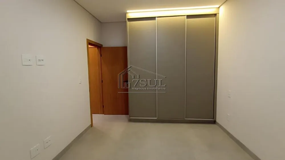 Casa, 3 quartos, 170 m² - Foto 1
