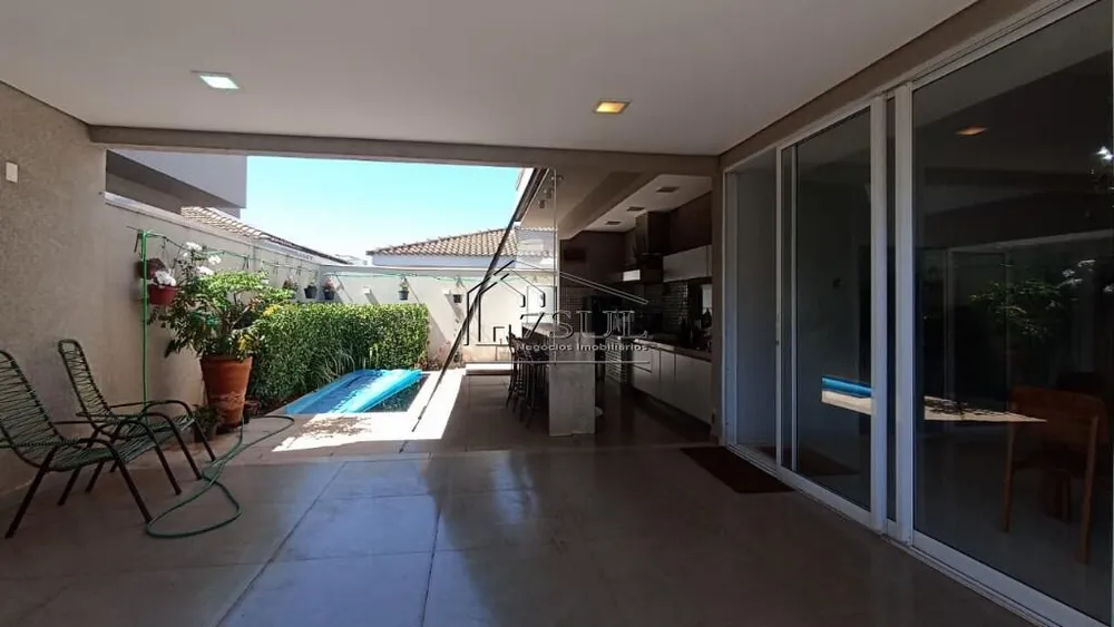 Casa, 3 quartos, 270 m² - Foto 2