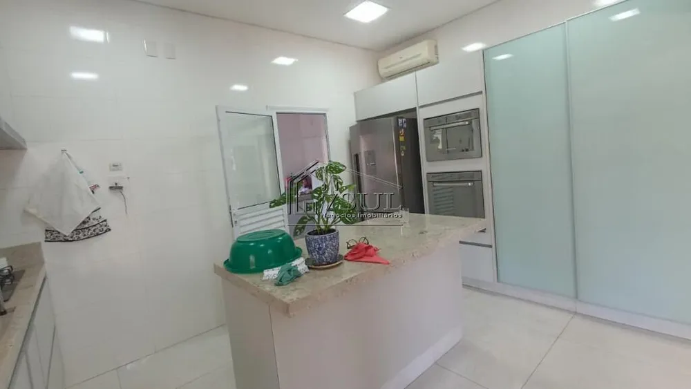 Casa, 3 quartos, 270 m² - Foto 3