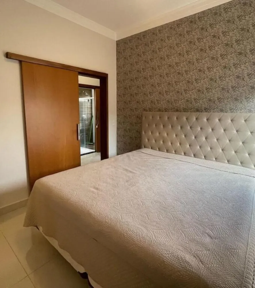 Casa, 3 quartos, 230 m² - Foto 3