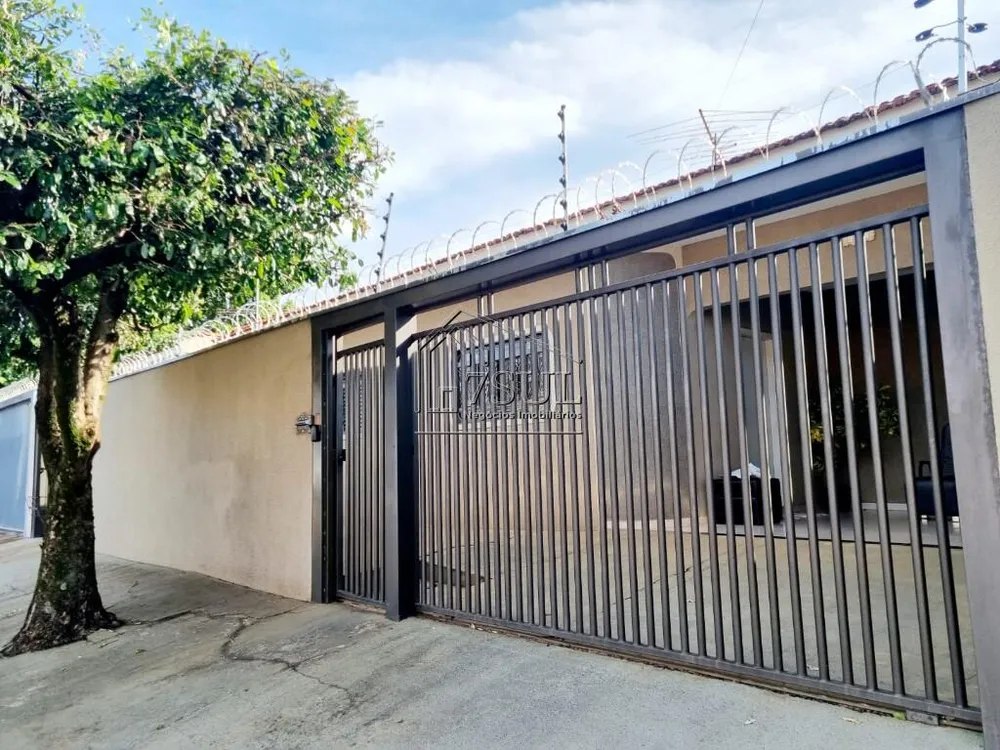 Casa, 3 quartos, 165 m² - Foto 1