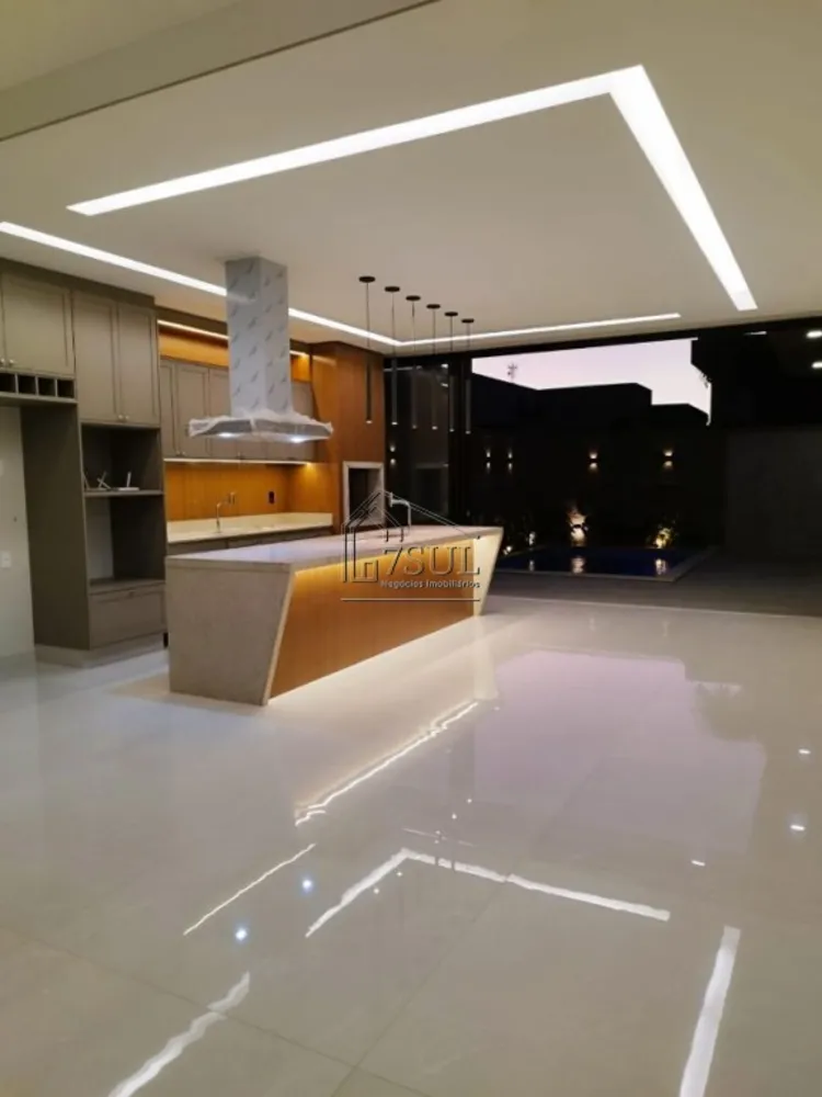Casa, 3 quartos, 225 m² - Foto 1