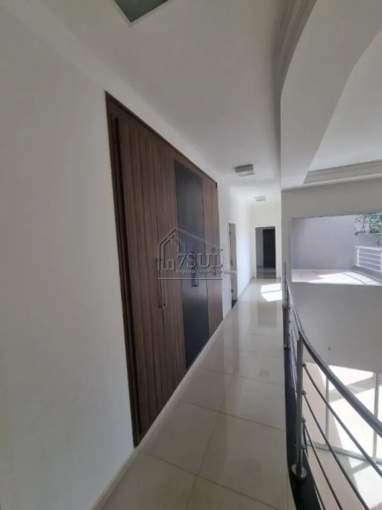 Casa, 4 quartos, 435 m² - Foto 1