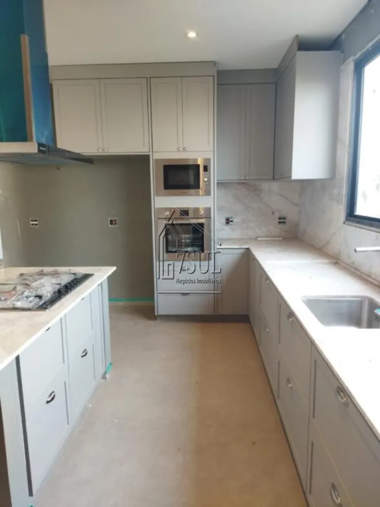 Casa, 4 quartos, 305 m² - Foto 2