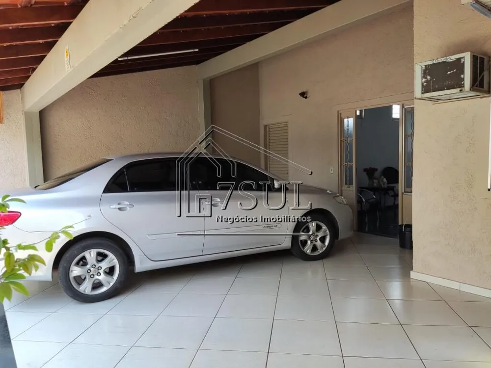 Casa, 4 quartos, 189 m² - Foto 1