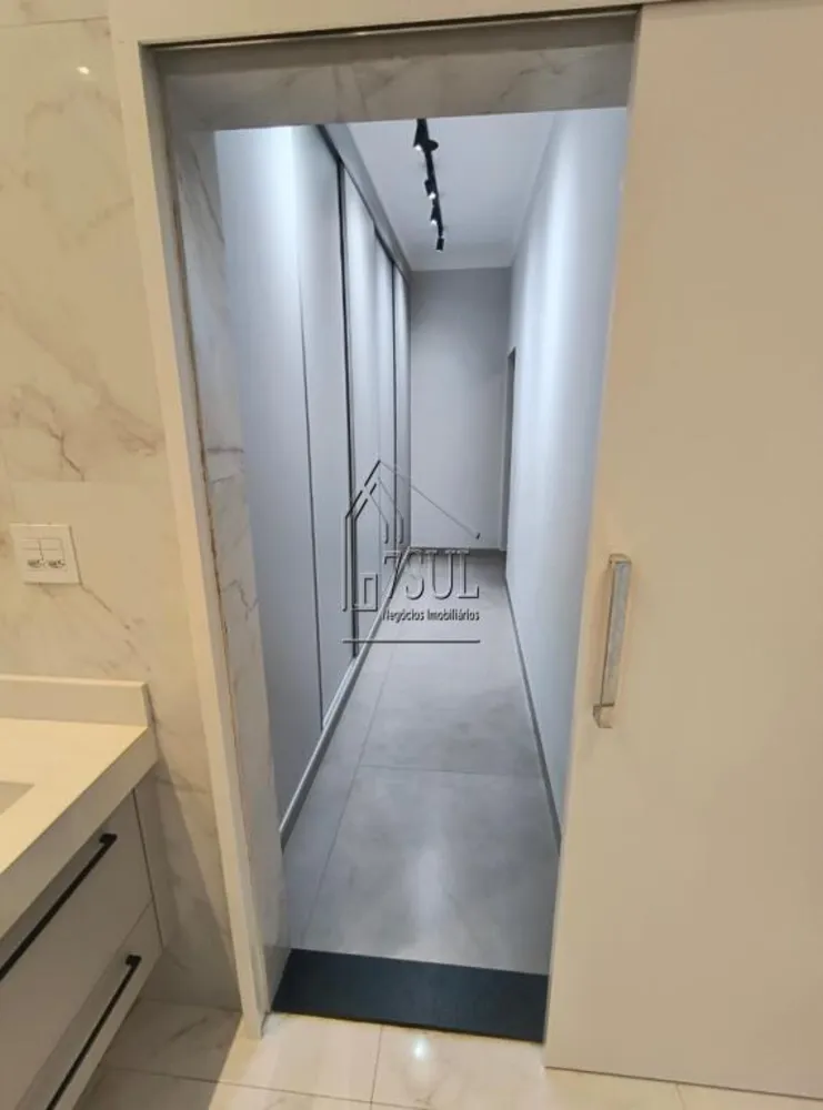 Casa, 3 quartos, 215 m² - Foto 2