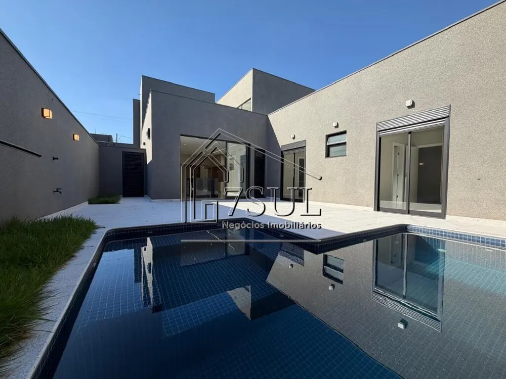 Casa, 3 quartos, 228 m² - Foto 4