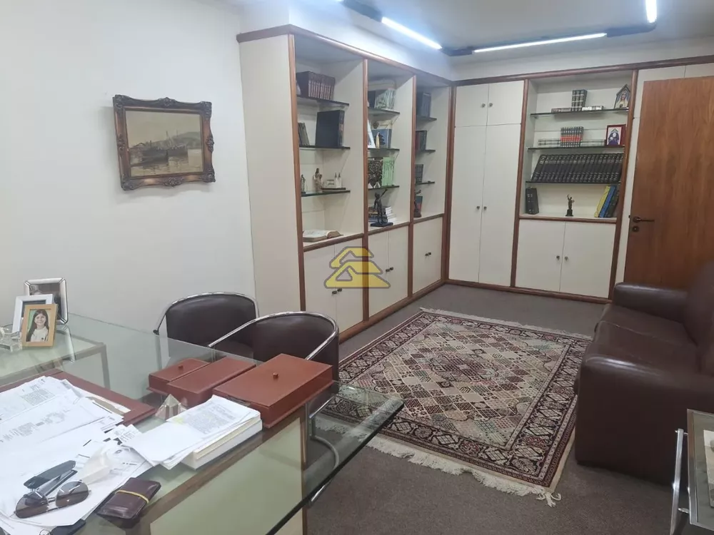 Sala-Conjunto, 215 m² - Foto 1