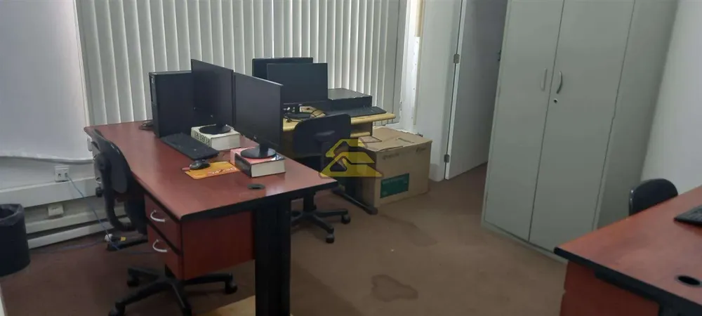 Sala-Conjunto, 300 m² - Foto 1