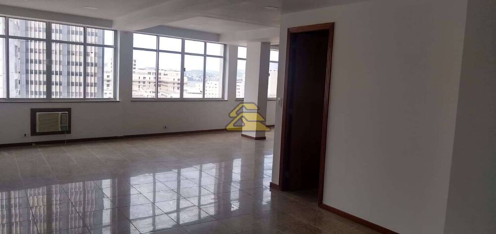 Sala-Conjunto, 208 m² - Foto 1