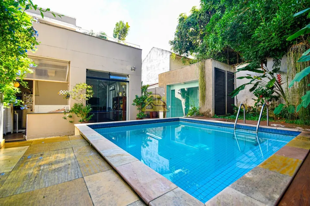 Casa, 7 quartos, 585 m² - Foto 1