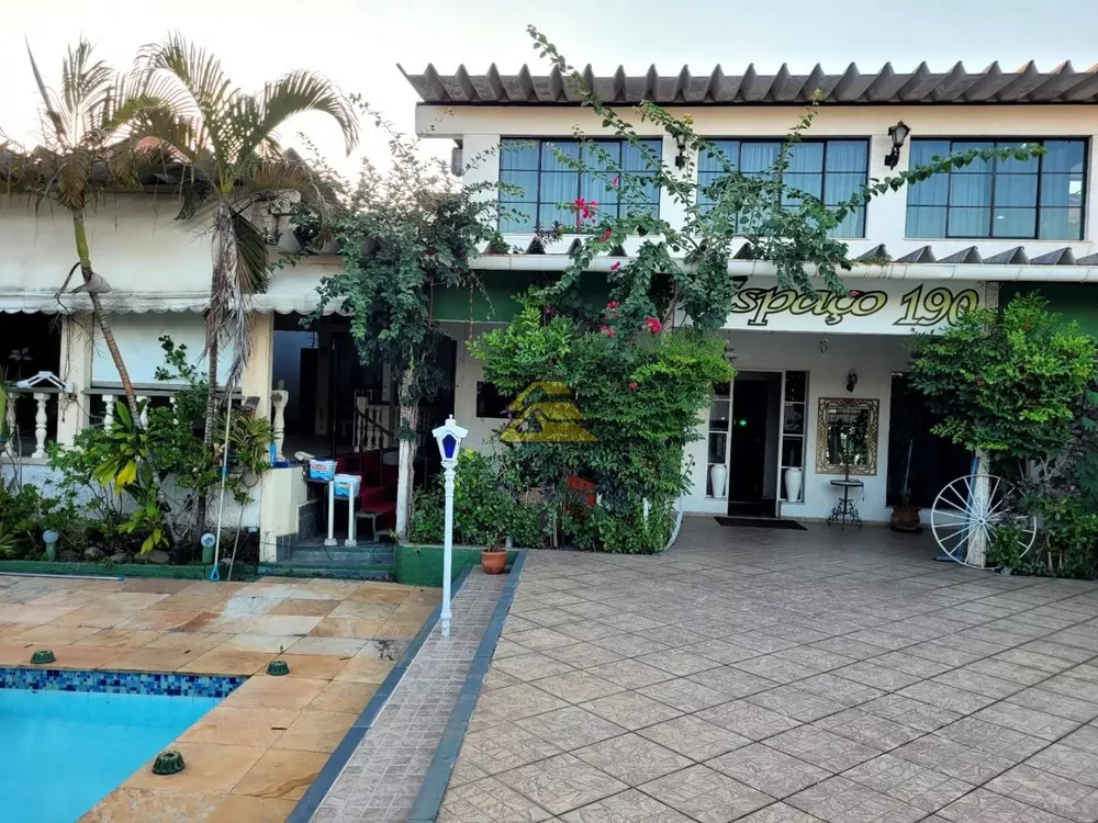 Sobrado, 5 quartos, 840 m² - Foto 9