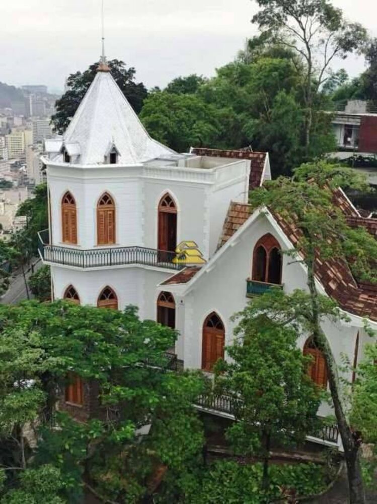 Prédio Inteiro à venda com 16 quartos, 882m² - Foto 1