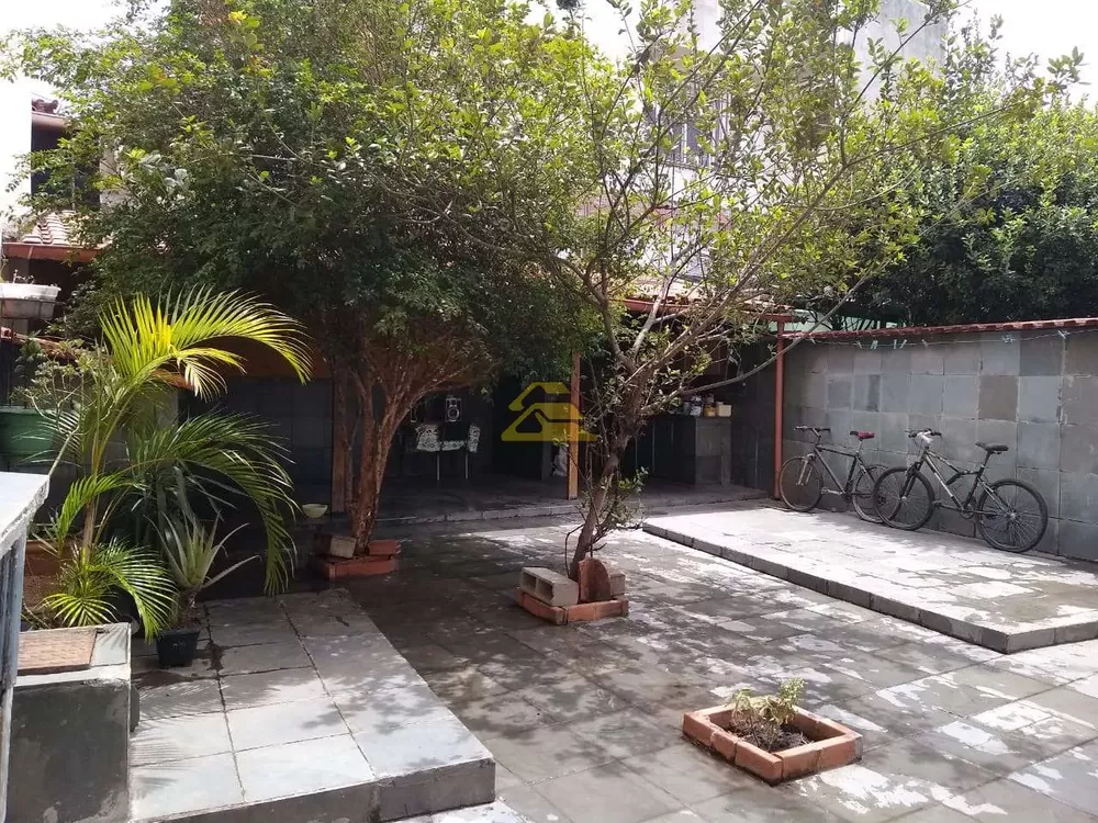 Casa, 6 quartos, 192 m² - Foto 19