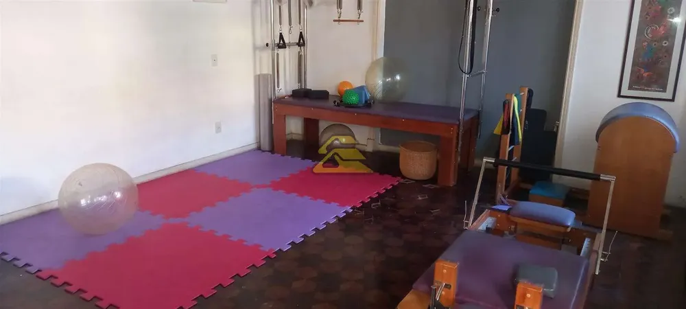 Casa, 8 quartos, 216 m² - Foto 9